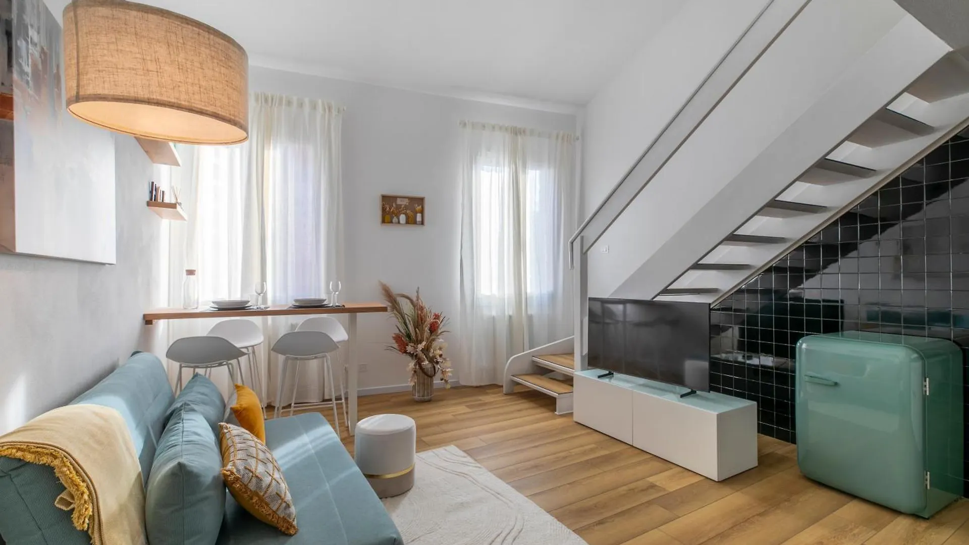 Ines & Dados Central Luxury Loft In Padua 0*, Padova İtalya